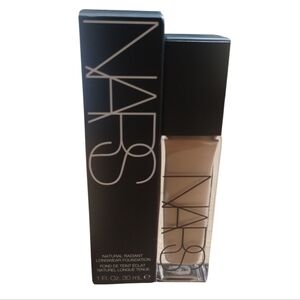 NARS‎ Cosmetics Women's Natural Radiant Longwear Foundation SANTA FE Med 2